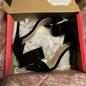 Charlotte Russe buckle heals